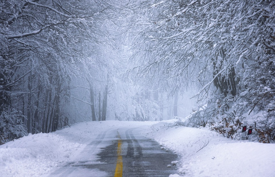 Κλειστοί δρόμοι λόγω χιονόπτωσης και παγετού -Ποιοι δρόμοι παραμένουν ανοικτοί