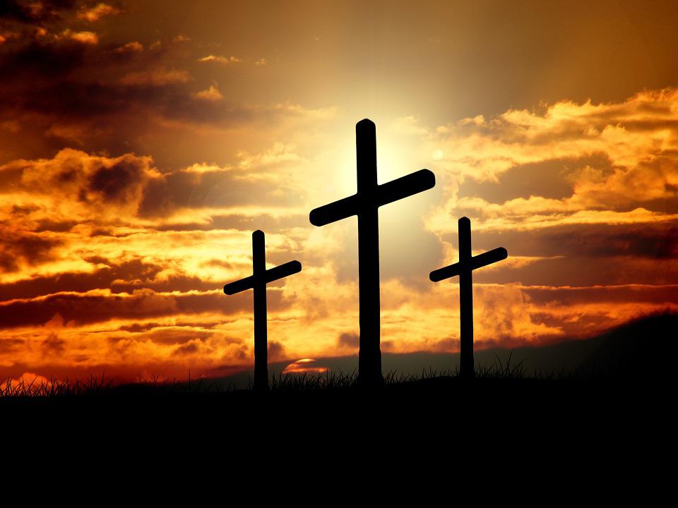 Μεγάλη Πέμπτη, η Σταύρωση του Ιησού – Τι συμβολίζουν τα δώδεκα Ευαγγέλια