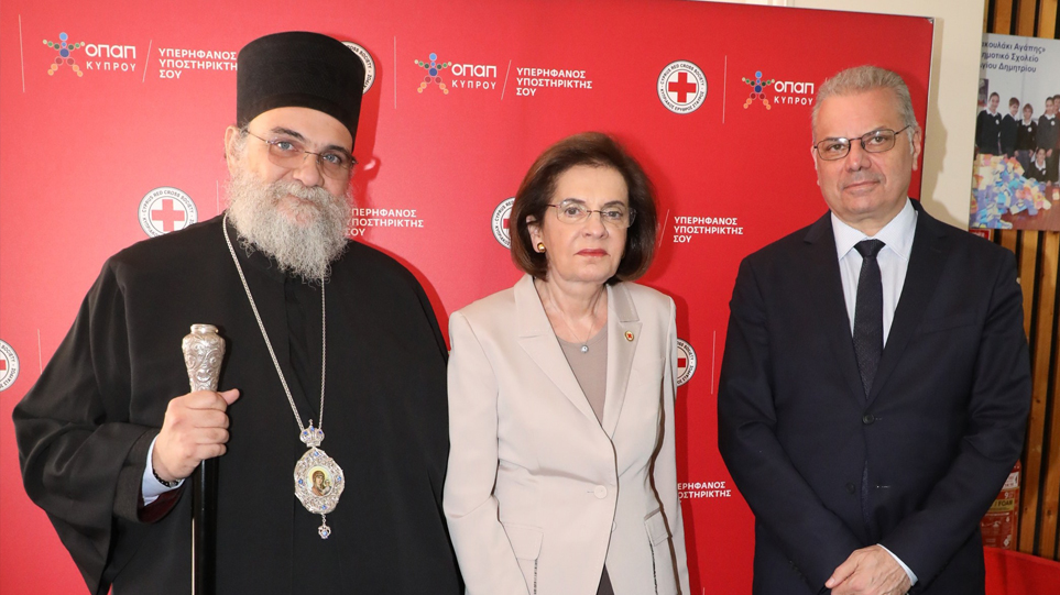 Μητροπολίτης Ταμασού και Ορεινής: Στηρίζει τον Ερυθρό Σταυρό-Έδωσε το παρών του σε ειδική εκδήλωση