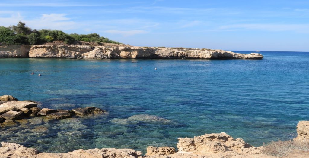 Στον Δήμο Παραλιμνίου βρίσκεται η δεύτερη παραλία της Κύπρου χωρίς πλαστικό μίας χρήσης.