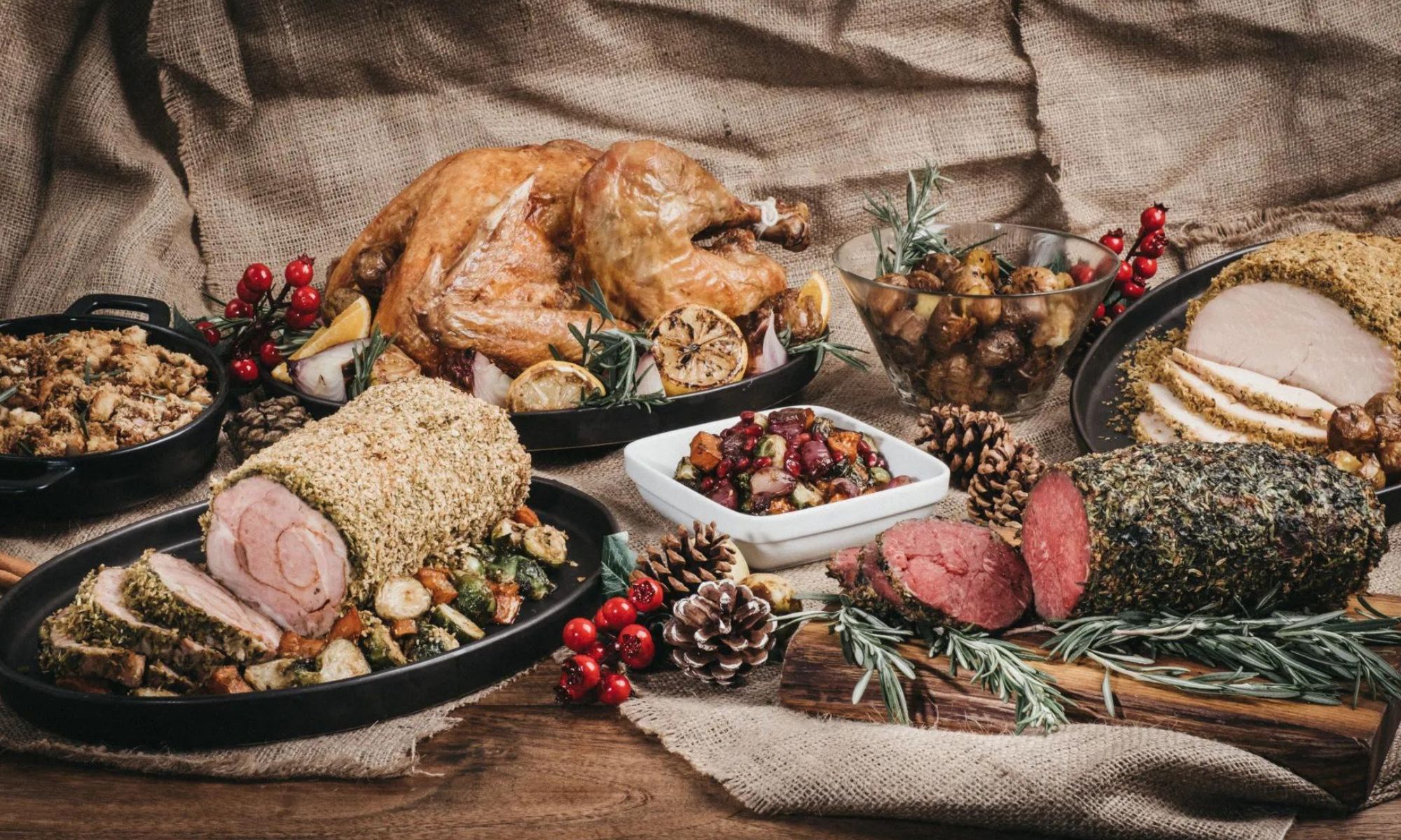Χριστουγεννιάτικο τραπέζι – Ποιες οι τιμές για κρέατα, εδέσματα, λαχανικά