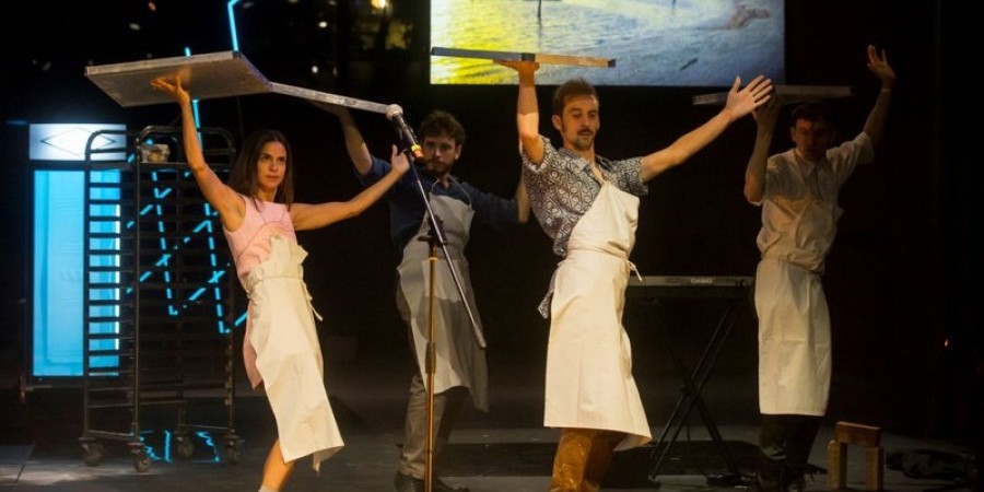 Αντίδραση σε θεατρικό έργο – «Καλύτερα ξεφτίλες παρά φασίστες»