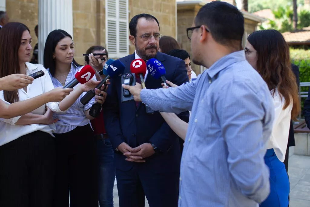 Κυπριακό: Κάνει σκέψεις, έχει ιδέες, περιμένει πρόκληση ο Χριστοδουλίδης