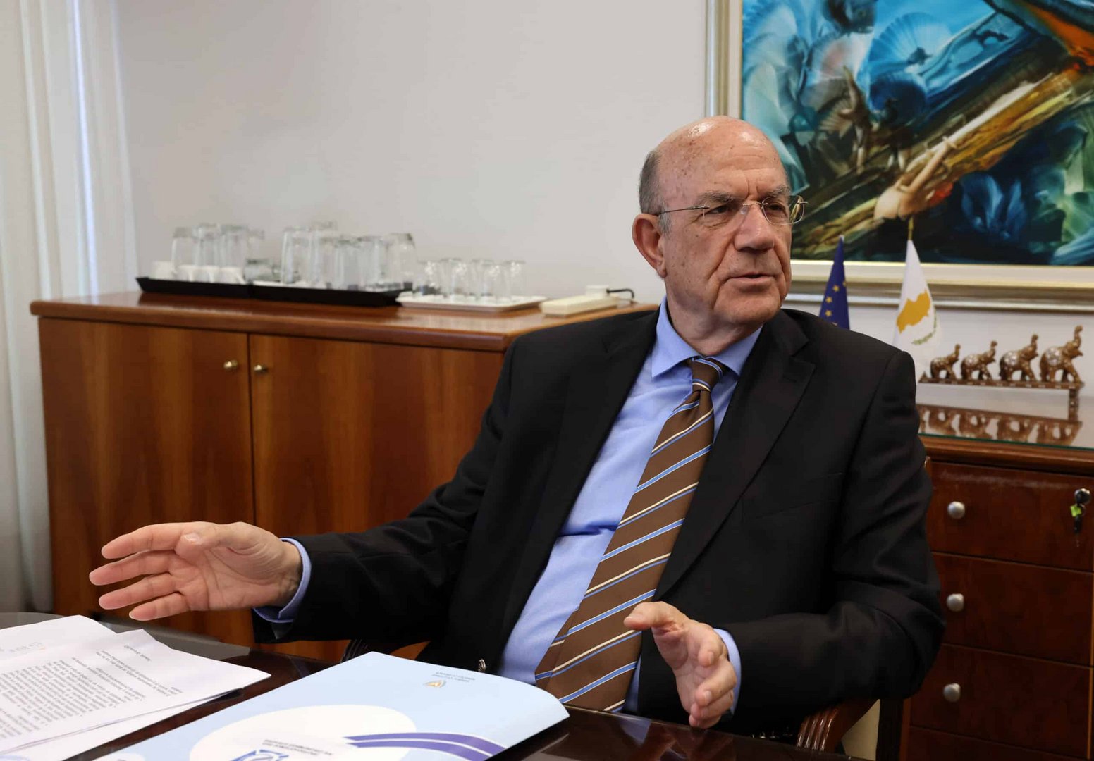 Ρήξη στο κυβερνητικό στρατόπεδο: Ο Υπουργός Οικονομικών αμφισβητεί τη συμφωνημένη χρηματοδότηση του έργου Κύπρου–Κρήτης