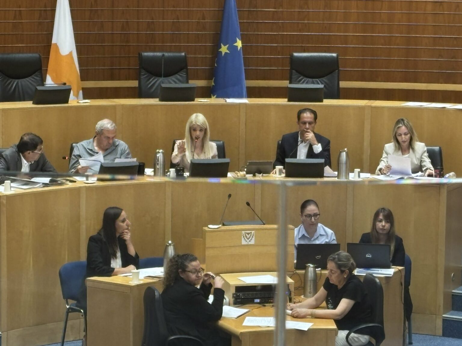 Έκτακτη σύγκληση της Βουλής για την τραγωδία στη Λεμεσό – Εξηγήσεις από κυβέρνηση και υπηρεσίες