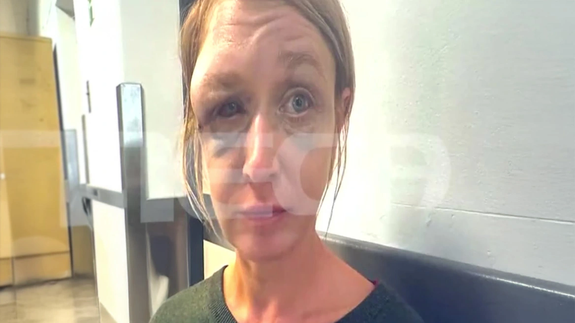 Σοκάρει η εικόνα της 40χρονης που ξυλοκοπήθηκε στο Κορωπί – «Δεν πιστεύω ότι μου επιτέθηκε ο σύντροφός μου, μπορεί οι γείτονες» λέει