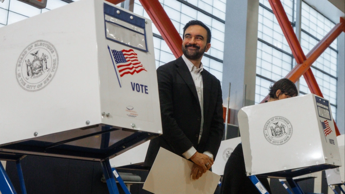 Ο Ζόχραν Μαμντάνι γίνεται ο πρώτος μουσουλμάνος δήμαρχος της Νέας Υόρκης – Η νίκη του αλλάζει τον πολιτικό χάρτη των ΗΠΑ