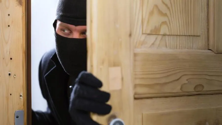 Τσάκωσαν επ’ αυτοφώρω διαρρήκτη σε οικία στη Λάρνακα