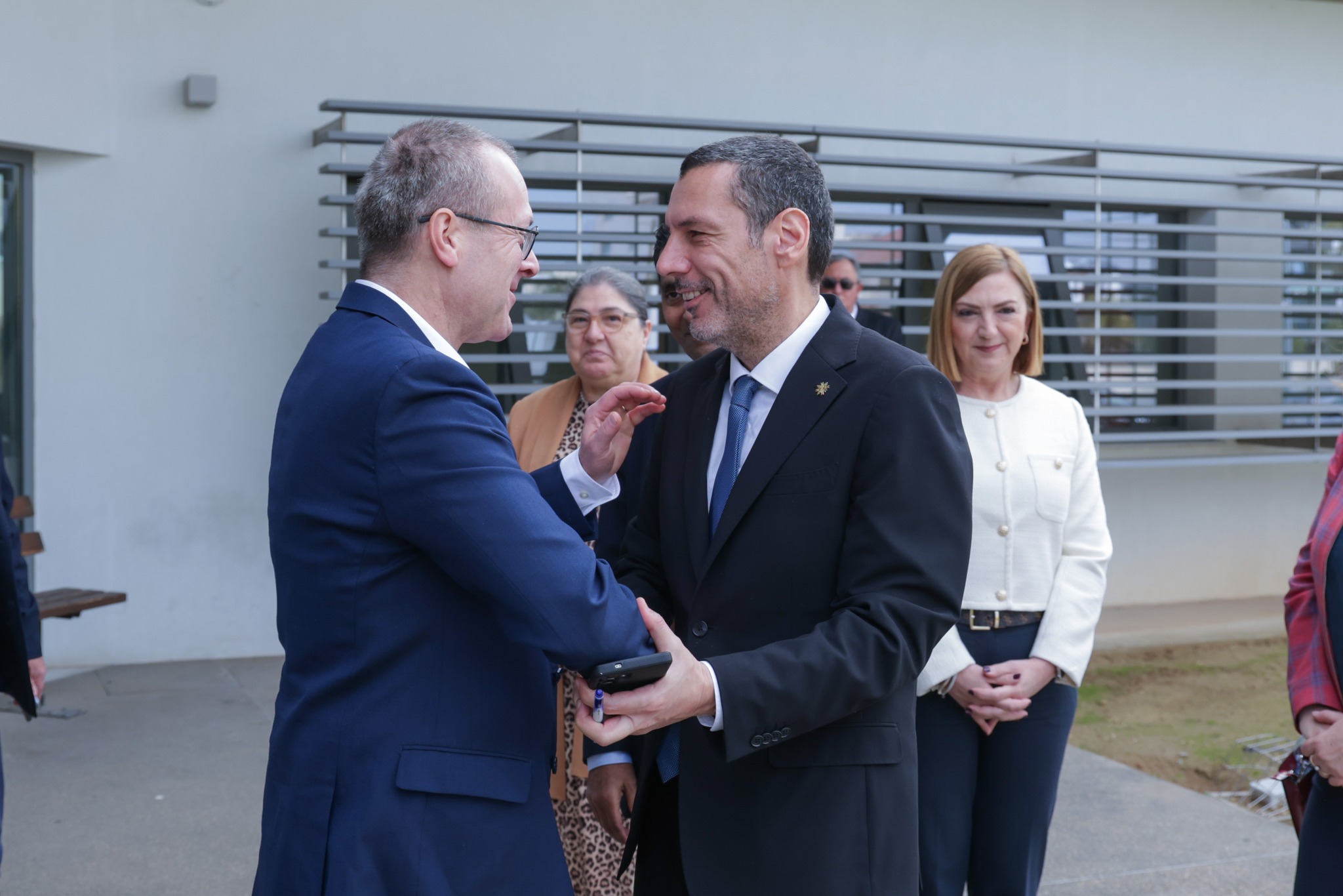 Ψυχική υγεία στην πράξη: Επίσκεψη ΠΟΥ και Υπουργού Υγείας στα Λατσιά