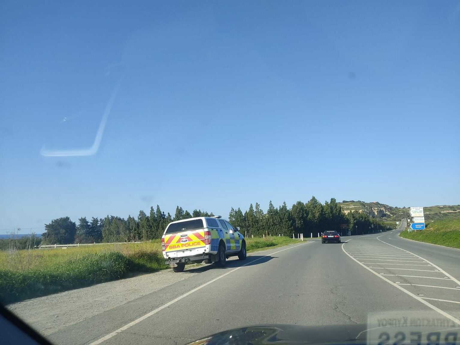 Έκτακτο στις Βάσεις Ακρωτηρίου: Αναφορές για πτώση αντικειμένου και έκρηξη