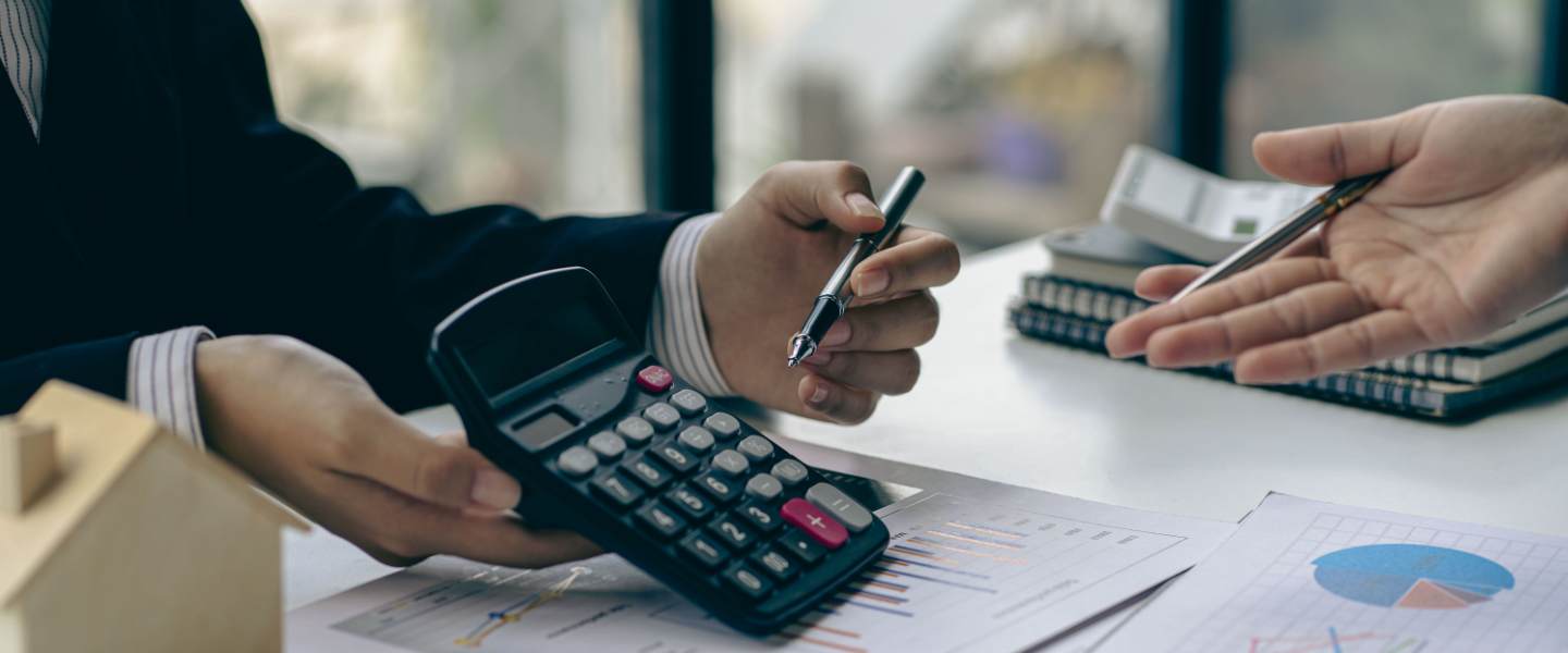 Νέο πλαίσιο για πιστωτική αξιολόγηση καταναλωτών ψήφισε η Βουλή