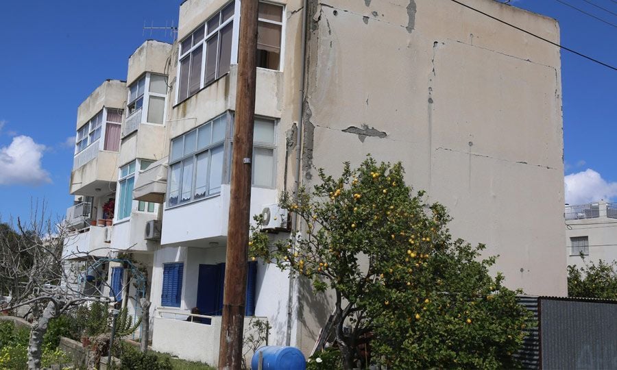 Εκκενώθηκε πολυκατοικία στη Λάρνακα λόγω επικινδυνότητας